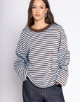 Striped long sleeve top
Crewneck
Unlined
blue and brown striped long sleeve top