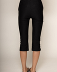 black Slim fit capri pants
Functional belt loops
Functional side pockets
Faux back welt pockets
Side slits at calves
Concealed front zipper with hook closure
european summer capri pants