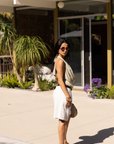 Woven bermuda shorts
Longline shorts
Pleated
Side pockets
Unlined
cream ivory bermuda shorts jorts