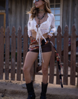white Textured knit mesh crop top
Ruffle trim
Front tie closures
Long sleeves
Partially lined
coachella top
stagecoach top
festival outfit
boho top
boho outfit
