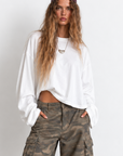 white Smooth long sleeve top
Crew neckline
Unlined
white long sleeve