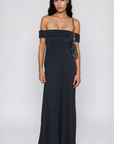 black Off the shoulder maxi dress
Open droop back
Lined
Black wedding guest dress
black formal wedding guest dress