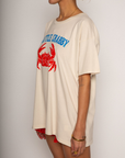 Graphic printed knit tee
Crewneck
Short sleeves
Unlined
Oversized fit
Cream oversized crab graphic tee