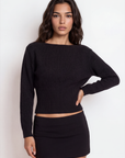 black Knit low rise mini skirt
Inner short lining
Elastic waistband