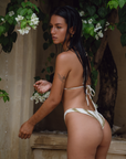 Cheeky tie dye bikini bottom
High leg rise
Nylon/Elastane