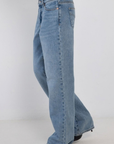 Meg Straight Jeans by Rollas