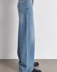 Designed with a mid-rise waist that sits just below your belly button
Relaxed fit through the butt, thighs, and legs for comfort, with a wide straight leg that bunches at the ankle for the ultimate Y2K look
Measurements for size 26
Rise: 11"
Inner Leg Length: 32"
Hem: 20"
Cotton/Recycled Cotton
