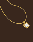 18K gold non-tarnish square shell necklace
18k gold plating stainless steel
Pendant Size: 0.4 x 0.4
Chain Length: 15.5"
Extension Length: 2"
Lead and Nickel Free
Hypoallergenic
Water Resistant