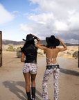 Animal COW print knit LOW WASITED pant
Fold over waistband
Bottom flare
Has stretch
COACHELLA STAGECOACH OUTFIT PANT