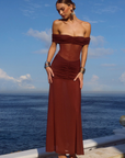 Mesh maxi dress
Off the shoulder
Centre back invisible zipper
Lined at the hip and bust with stretch
brown mesh maxi dress