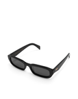 Sleek rectangular sunglasses
Featuring a structured silhouette with a bold frame and tonal lenses
Chunky acetate frame
Wide temples (arms) for a bold finish
Scratch resistant lenses
black rectangle sunglasses