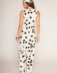 Satin polka dot maxi dress
Scoop neckine
Strapless
Side zipper closure
Unlined
white and black polka dot maxi dress
