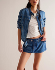 free people blue Micro denim skort/skirt
Low-rise
Relaxed fit throughout
Zip fly and offset button closure
Dart seaming detailing
Soft rigid denim
Lyocell/Cotton