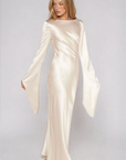 White Ivory Satin maxi dress
Asymmetrical long sleeve hem
Open back
Side zipper closure
Bridal dress