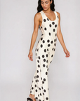 Satin polka dot maxi dress
Scoop neckine
Strapless
Side zipper closure
Unlined