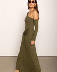 One shoulder long sleeve maxi dress
Asymmetrical neckline
Adjustable hip tie
Green one shoulder maxi dress
fall wedding guest dress
fall maxi dress
thanksgiving outfit