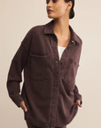 Oversized button down shirt jacket
Relaxed fit
Collared
Long sleeve
Button front
2 front patch pockets
brown shirt jacker
brown shacket