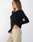 black Knit long sleeve tee
Crewneck
Unlined
Length: 21.5"
Rayon/Acrylic/Spandex