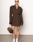 Longline blazer
Blazer dress
3 pocket construction
Double breasted
Button closure
Collared
Lined
Length: 32"
brown longline blazer dress
fall outfit
workwear
office wear
cute office wear
business outfit