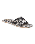 One-band zebra suede printed slide sandal
Squared toe
Padded insole
Suede/Synthetic
zebra slide sandals