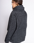 Marled crochet knit oversized sweater
V-neckline
Long sleeves with cuffed hems
Detachable matching scarf
grey oversized knit sweater with scarf