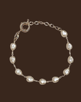 Baroque Pearl Bracelet
18k Gold Filled
6x8mm Simulated Baroque Pearls
Length: 6.5 inches with 1" extender
Hypoallergenic