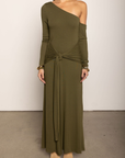 One shoulder long sleeve maxi dress
Asymmetrical neckline
Adjustable hip tie
Green one shoulder maxi dress
fall wedding guest dress
fall maxi dress
thanksgiving outfit