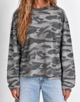 grey Camo long sleeve top
Contrast crew neckline
Long sleeve
Unlined