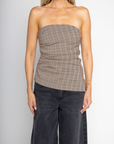 Plaid asymmetrical tank top
Asymmetrical hemline
Inner rubber grip lining
Adjustable/removeable straps
Side zipper closure
Lined
brown plaid tank top
brown plaid tube top
fall top
fall outfit