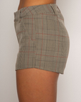 Plaid micro short. 2 pocket construction. Belt loop .Front zipper closure. Summer micro shorts. Spring micro shorts. Unlined