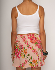 Floral printed mini skirt
Adjustable drawstring closure
Unlined
summer mini skirt