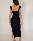 black Knit midi length dress
Sweetheart neckline
Bead details
Luxe knit
Unlined with stretch
Side Slit
