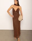 brown and cream Polka dot maxi dress
Neck scarf
Adjustable cross back spaghetti strap
V-neckline
thanksgiving outfit
fall wedding guest dress
brown polka dot dress