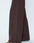 Mid-rise fit designed to sit lower on the hips for a relaxed, low-slung feel.
Full-length silhouette
32" inseam
Crafted from rigid denim, this style will naturally soften and relax over time.
brown denim jeans
