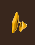 18K gold non-tarnish abstract statement ring
18K gold plating stainless steel
Size 7 measurement: 0.682 Diameter/2.14 Circumference
Lead and Nickel Free
Hypoallergenic
Water Resistant