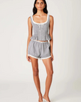 Gingham printed bloomer shorts
Elastic waistband with delicate bow detail
Eyelet lace trim
Fully lined
black and white gingham bloomer shorts
