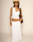 Linen tank top
Asymmetrical neckline
Front asymmetrical strap
Adjustable shoulder strap
Side zipper closure
Partially lined
white linen tank top