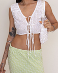White Woven eyelet tank top
Elastic shoulder straps
Front tie closure
Unlined/Sheer
summer top
spring top
summer outfit
spring outfit
