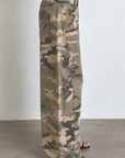 Camo printed pants
5 pocket construction
Button fly closure
Belt loops
Unlined