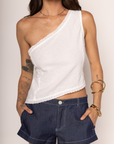 white Linen one shoulder top
Asymmetrical hem
Broderie trim
Adjustable back tie
Unlined/sheer
