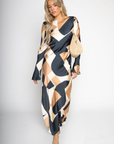 Satin long sleeve maxi dress
Geometric graphic printed
Unlined
fall wedding guest maxi dress
