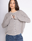 Pin striped knit cardigan
Long sleeve
Rolled collar
Button down closure
Unlined
beige striped cardigan
spring cardigan
