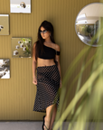 Mesh polka dot midi skirt
Elastic waistband
Unlined/Sheer
black and white mesh polka dot midi skirt