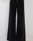 black Super low-rise waist jeans that sits right on your hips
These jeans hug your butt and thighs before flaring from hip to hem for that full-leg moment
Cut lower at the front with added coverage at the back
Cotton/Recycled Cotton