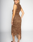 Mesh polka dot tank top
High neck
Ruched sides
Unlined/Sheer
brown polka dot tank top
fall top
fall outfit