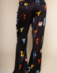 Satin wide leg pants
Bikini graphic printed
Elastic waistband with faux tie
Faux back pocket
Unlined
black bikini graphic pants
beach cover up
swim cover up