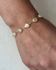 Baroque Pearl Bracelet
18k Gold Filled
6x8mm Simulated Baroque Pearls
Length: 6.5 inches with 1" extender
Hypoallergenic 