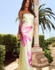 Floral maxi length dress
Strapless neckline
Open back with cowl
Snap closure
Lined, non-stretch
Polyester/Spandex