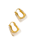 18k Gold-plated U-shaped earrings
Measurement (L x W): 1.1 x 0.8 inches
18k Gold Plated Brass / Acrylic