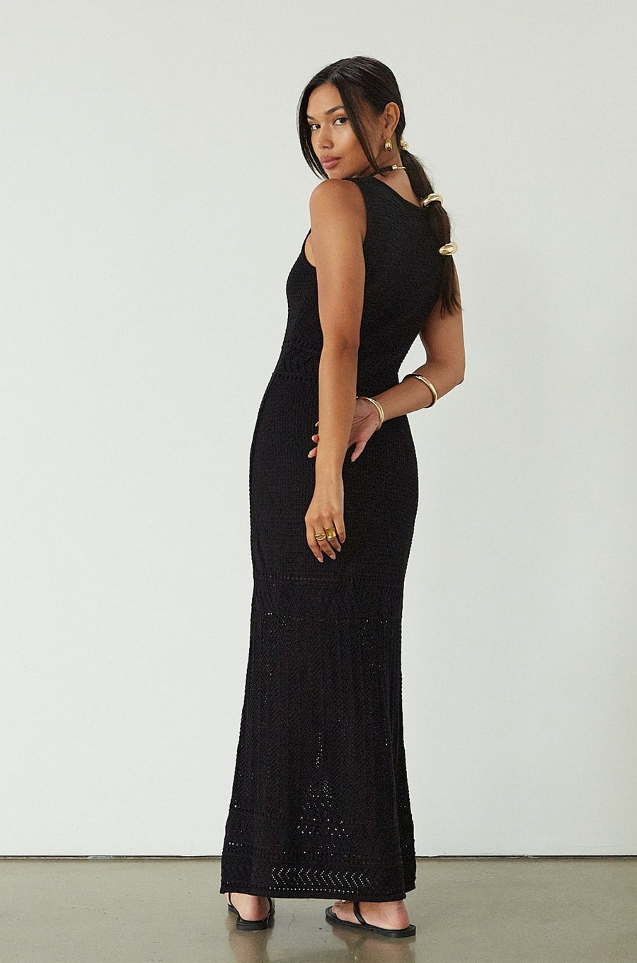 Crochet knit sleeveless maxi dress. Partially lined. black maxi dress. black crochet maxi dress. summer dress. evening dress. nice dinner dress